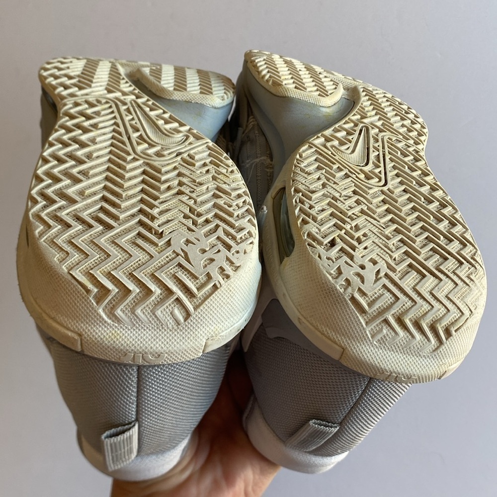 Nike LeBron witness 6 grey white mens 10 used - Picture 4 of 7